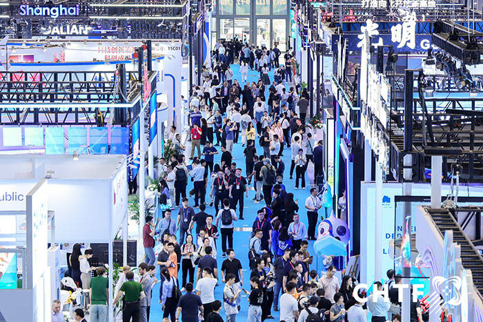 全球科技巨头云集,展现AI前沿成果|2025深圳人工智能与机器人展