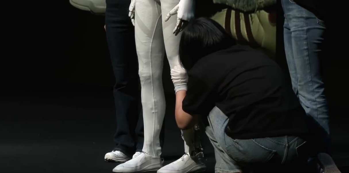 太像人反被疑造假，小鹏机器人面临的喜与忧