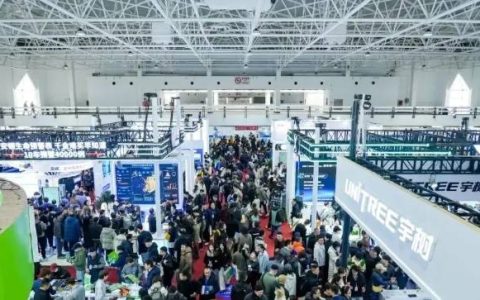 开幕首日，盛况空前“2026北京人工智能与机器人展会”正式启幕